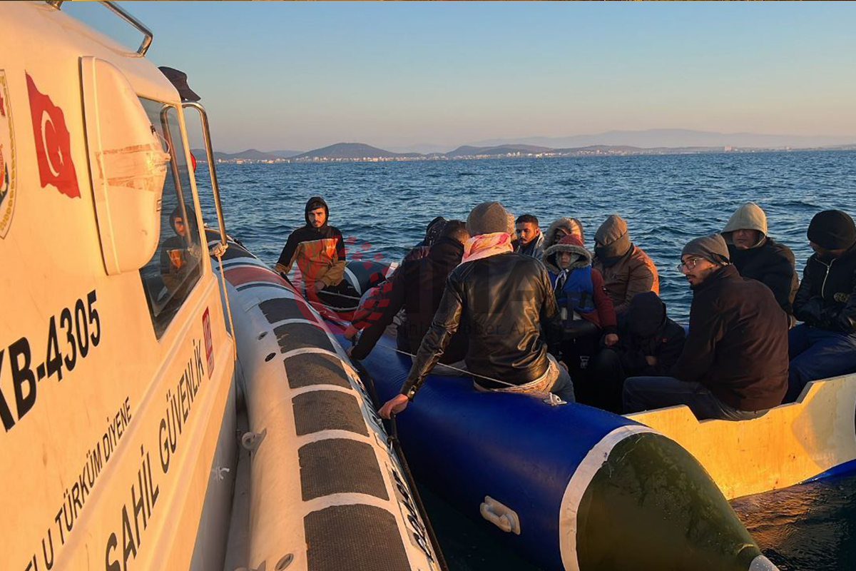 Ayvalık açıklarında 19 düzensiz göçmen kurtarıldı İhlas Haber Ajansı