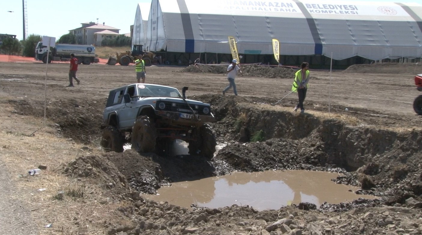 Başkentte düzenlenen off road yarışması nefes kesti İhlas Haber Ajansı