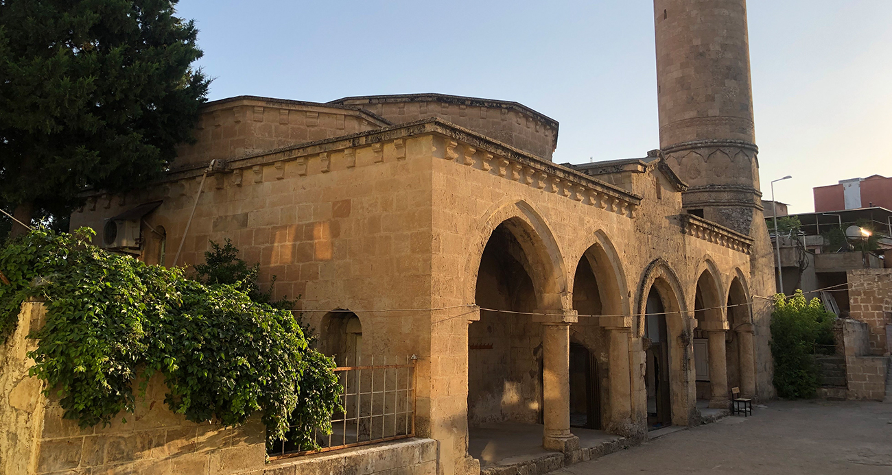 Kozluk&#039;ta 318 yıllık İbrahim Bey Camii depremlere rağmen varlığını koruyor