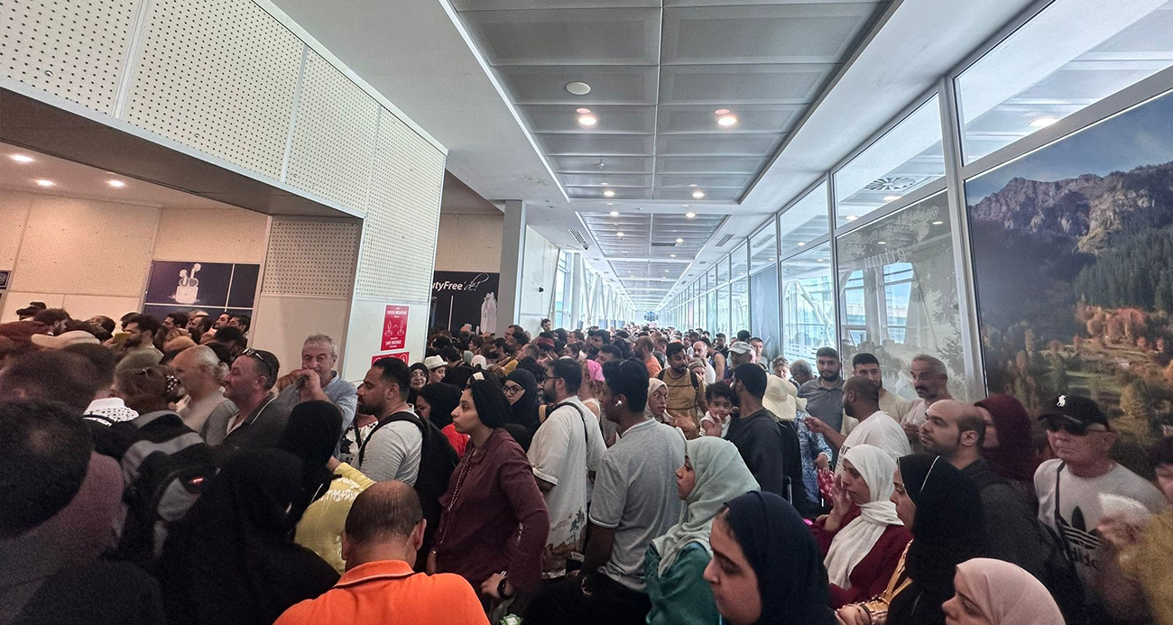 Vergi zamları sınır kapılarında yoğunluğa neden oldu