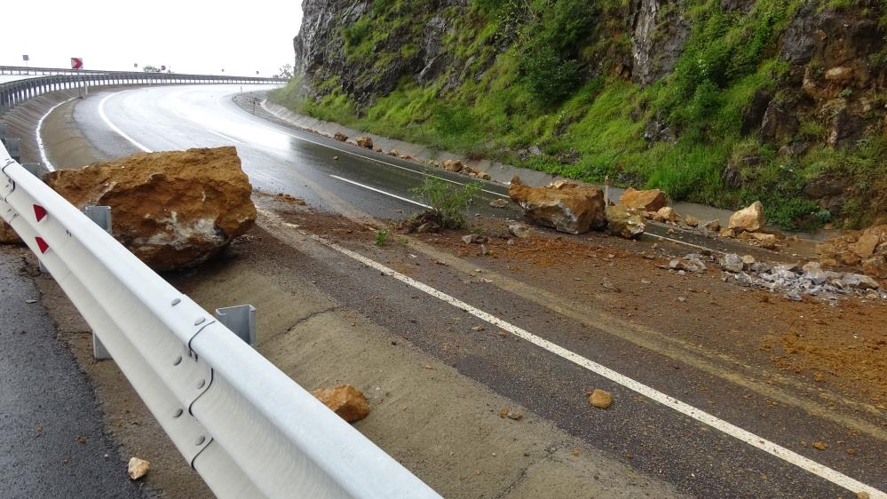 AFAD Başkanı Sezer: 'Yağışlar sonrası Karadeniz’de bine yakın toprak kayması ve heyelan oldu'
