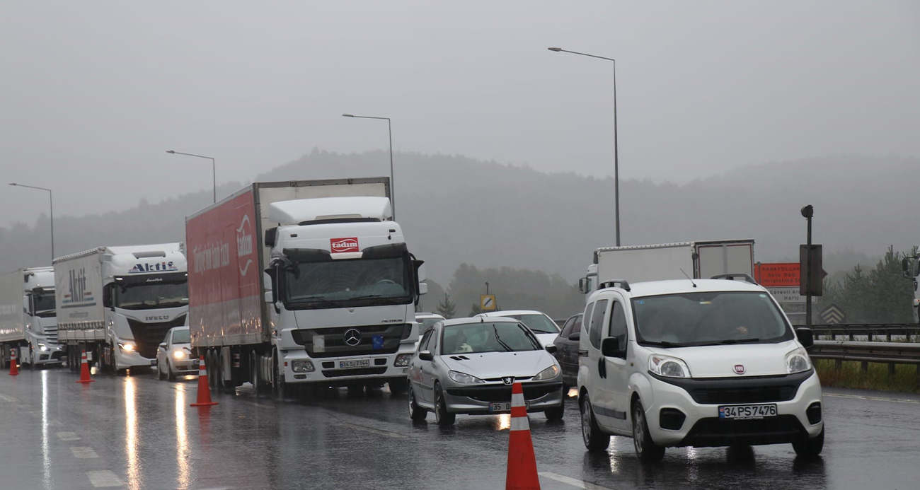 Bolu Dağı Tüneli İstanbul yönü ulaşıma kapatıldı