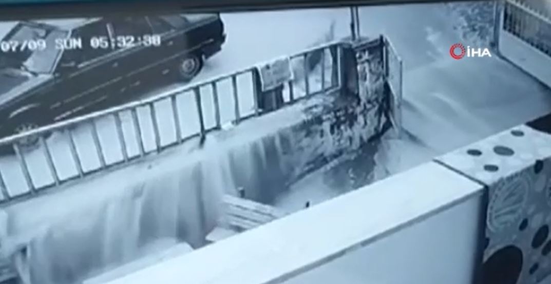 Turuncu kod uyarısı yapılan Zonguldak’ta iki belde sular altında kaldı