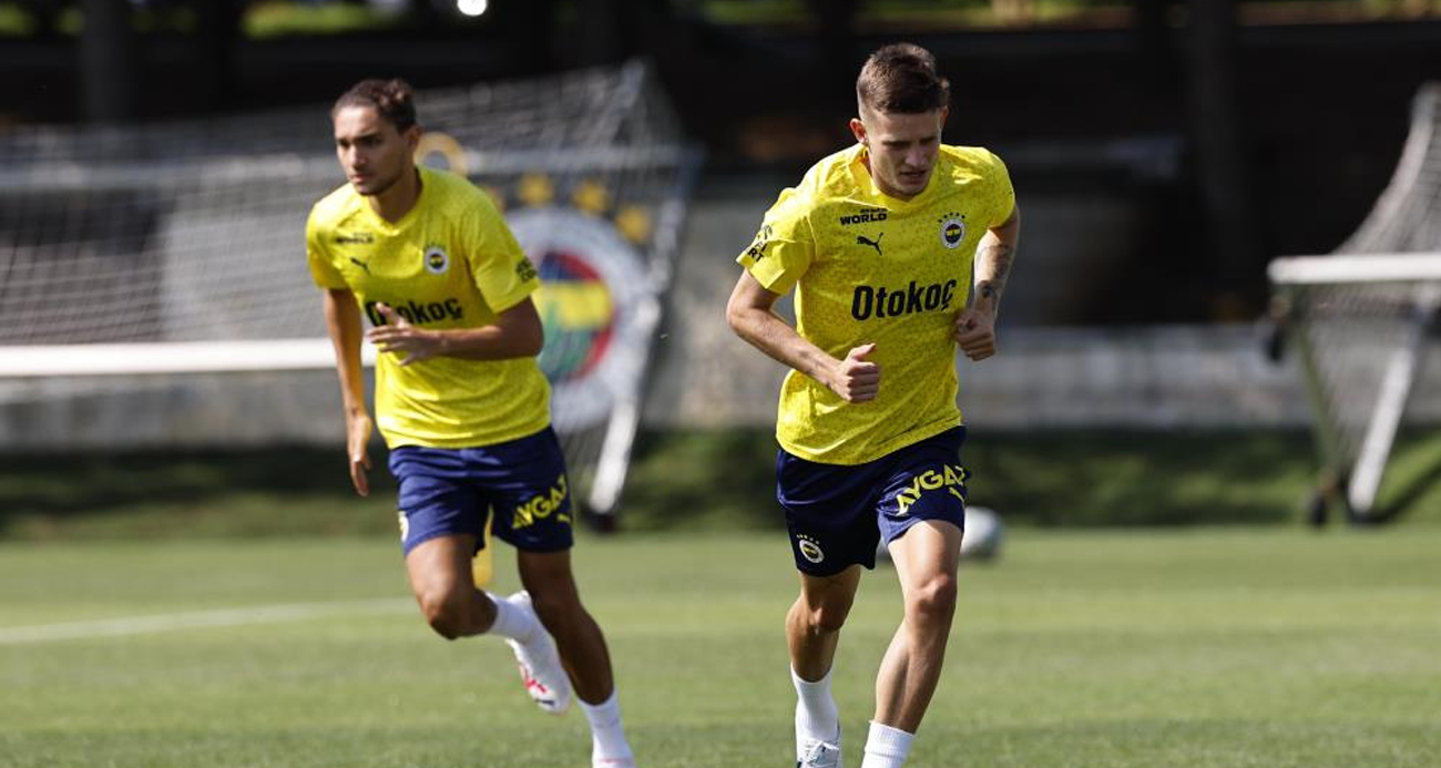 Fenerbahçe’de yeni transfer Sebastian Szymanski, ilk antrenmanına çıktı
