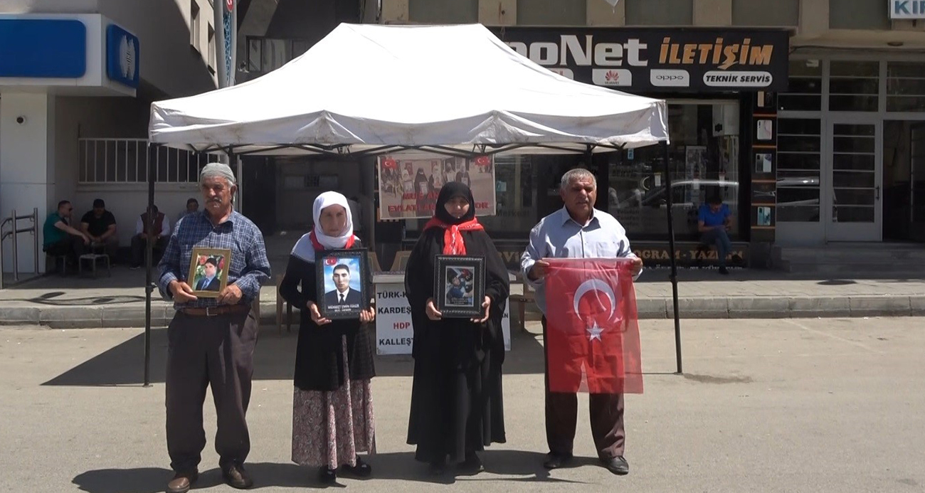 Muşlu aileler HDP önündeki eylemlerini sürdürüyor