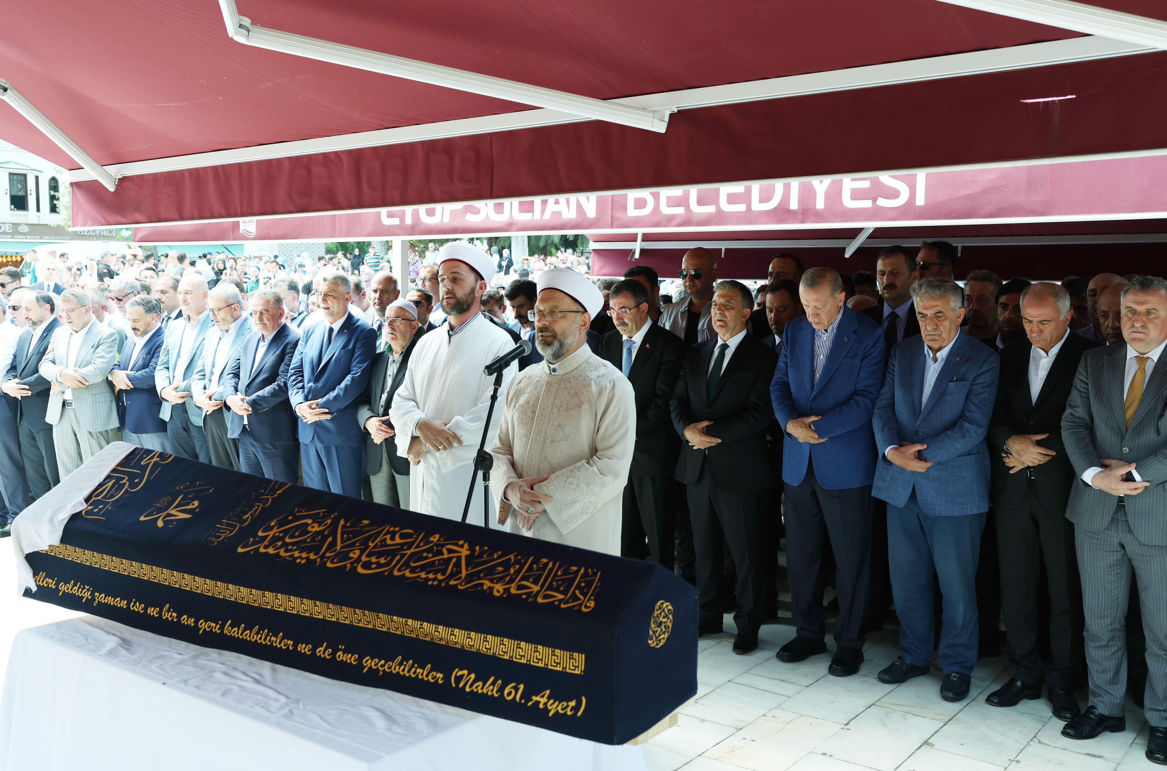 AK Parti Genel Başkan Yardımcısı Yazıcı’nın annesi son yolculuğuna uğurlandı