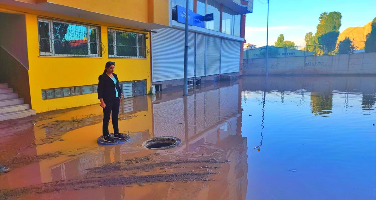 Doğubayazıt’ta selin yaraları sarılıyor