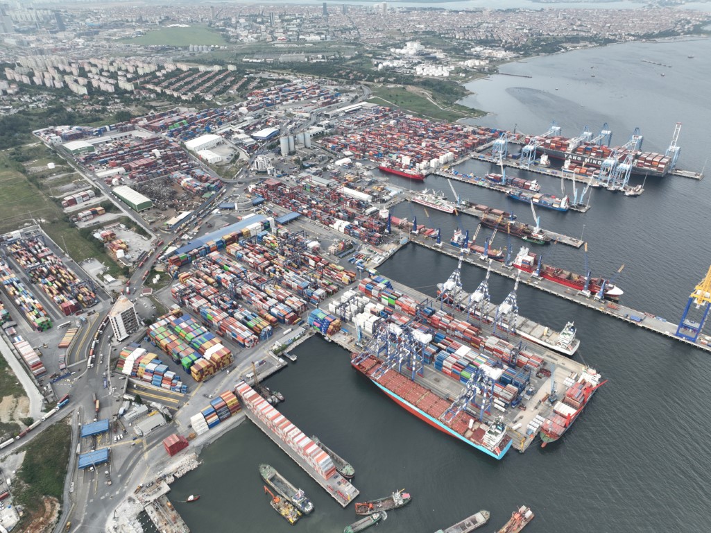 Beylikdüzü’ndeki tarihi liman yok olma tehlikesi ile karşı karşıya