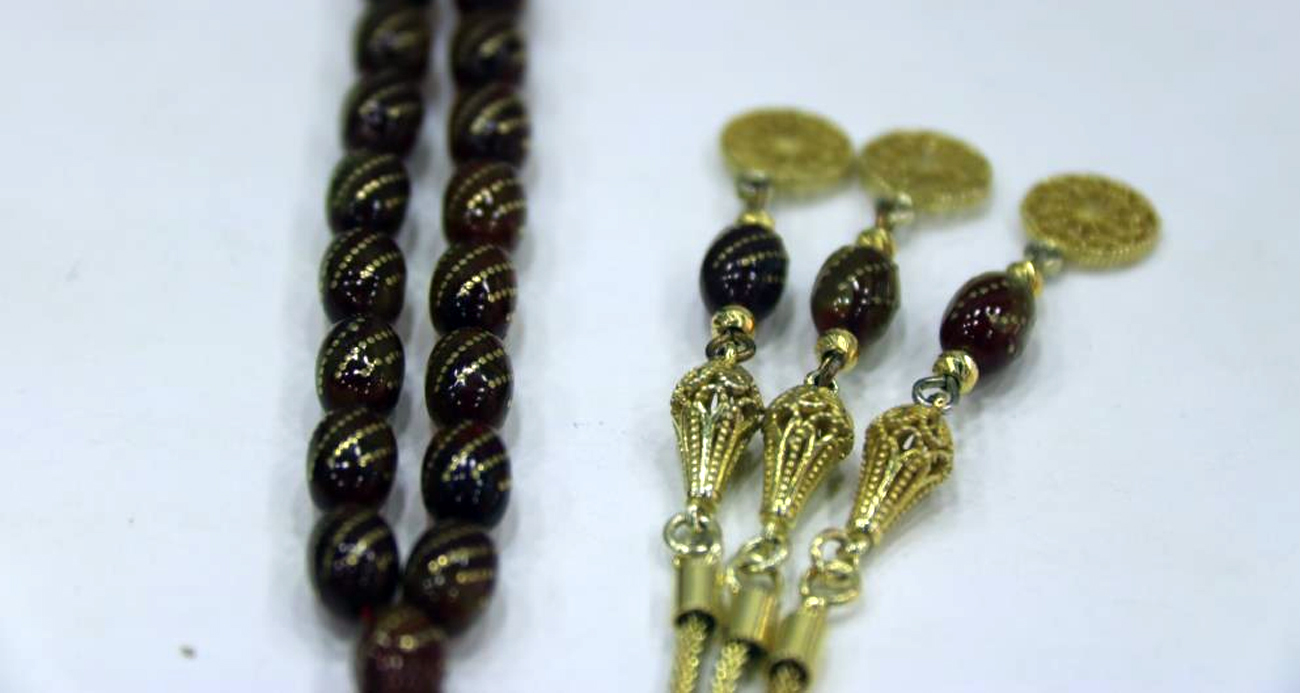 Harita kadastro mesleğini bırakan girişimci, Diyarbakır’a dönerek tesbih işine girdi