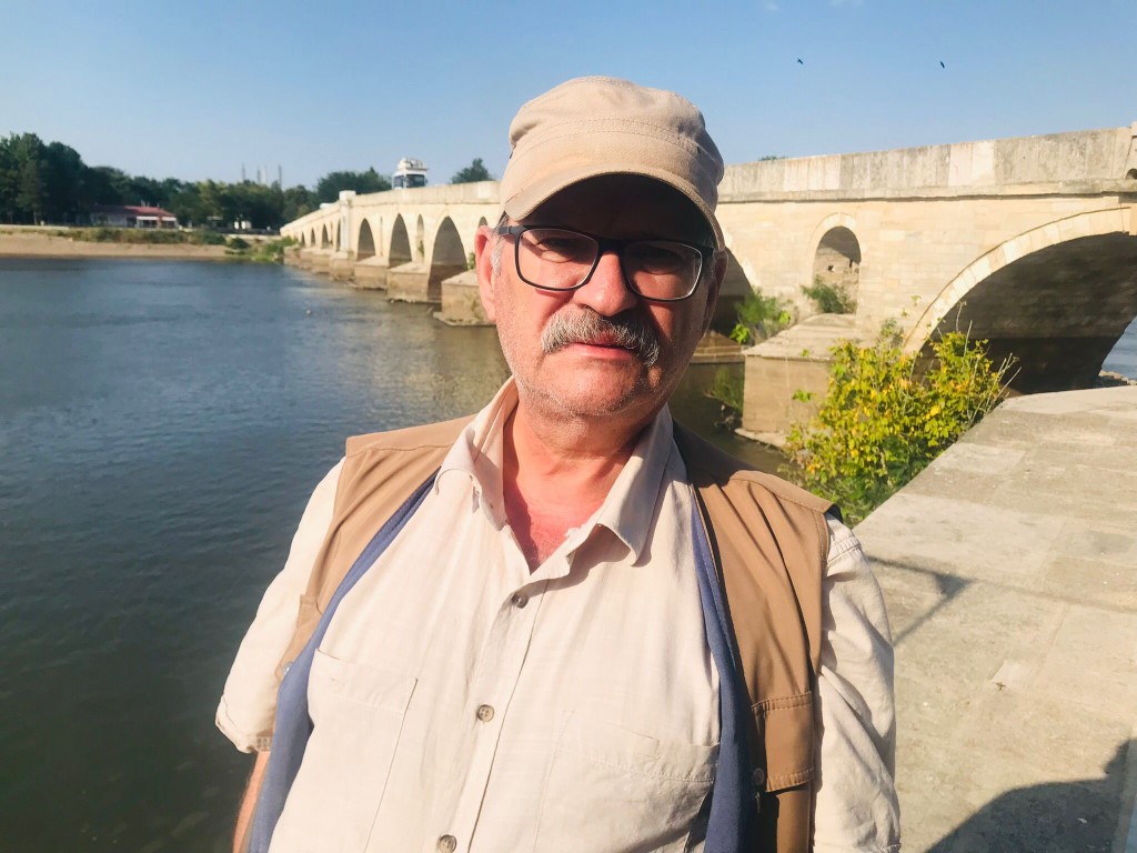 Meriç Nehri’ni kuraklık vurdu: Tarihi ahşap köprünün ayakları gün yüzüne çıktı