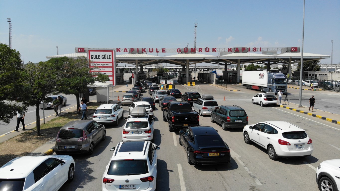 Bu yıl gelen gurbetçilerin sayısı zirveye ulaştı, 2 milyon gurbetçi Türkiye’ye geldi