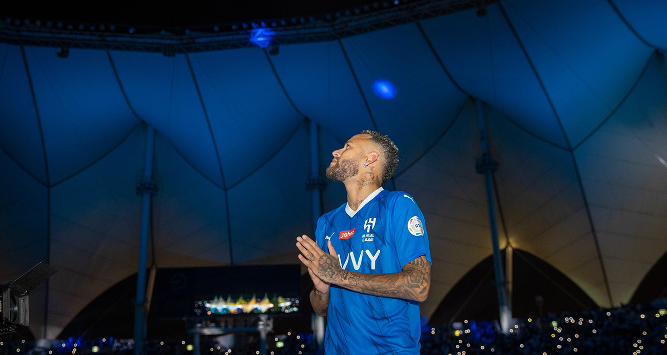 Neymar, görkemli törenle Al Hilal taraftarıyla buluştu