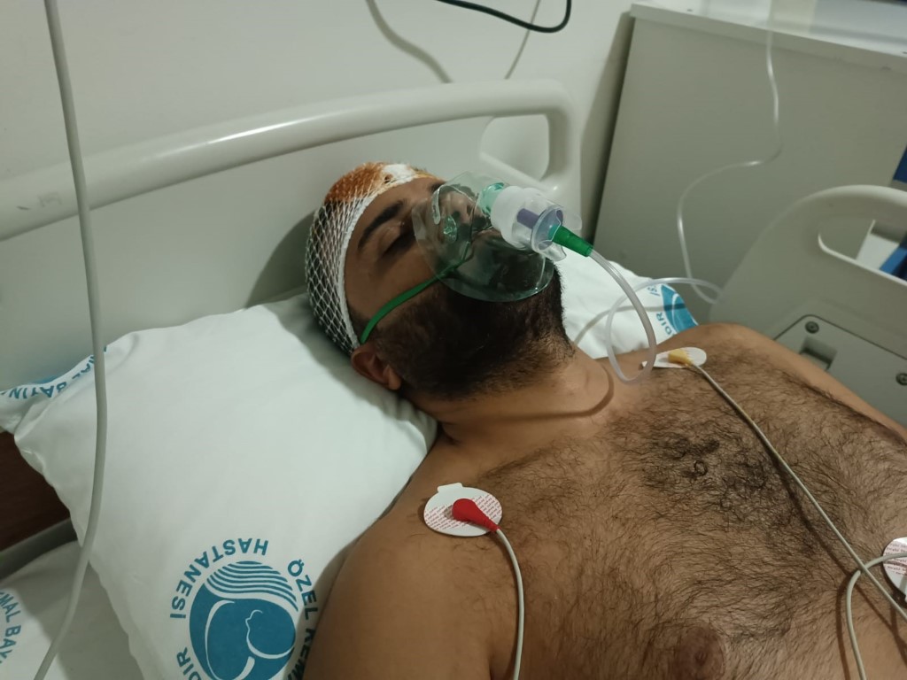 20 kişiyle hastaneyi basıp doktor ve görevlileri böyle darbettiler