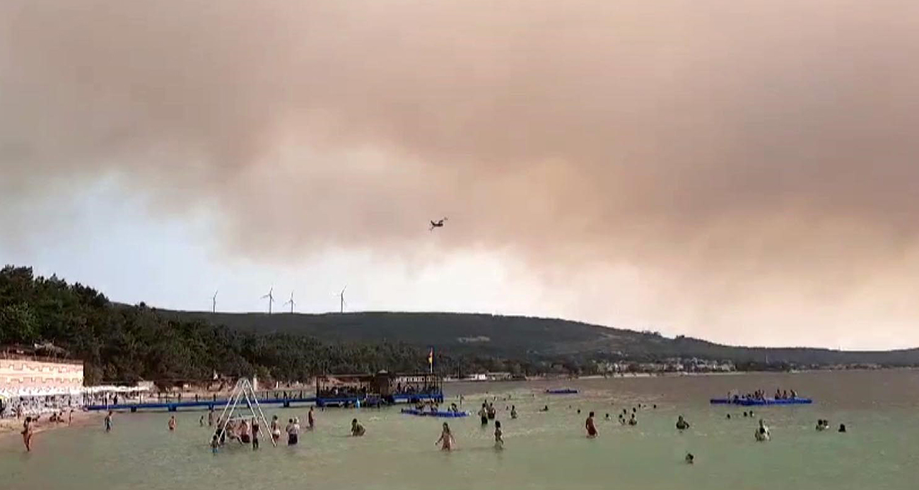 Çanakkale’de bir yanda deniz keyfi, diğer yanda hüzün