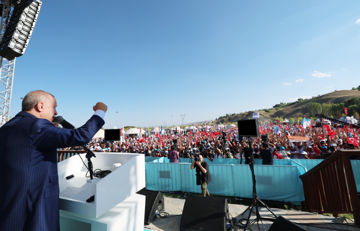 Cumhurbaşkanı Erdoğan: “Türkiye olarak kardeşlik seferberliğine ihtiyaç duyuyoruz”