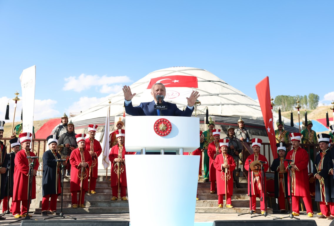 Cumhurbaşkanı Erdoğan: “Türkiye olarak kardeşlik seferberliğine ihtiyaç duyuyoruz”