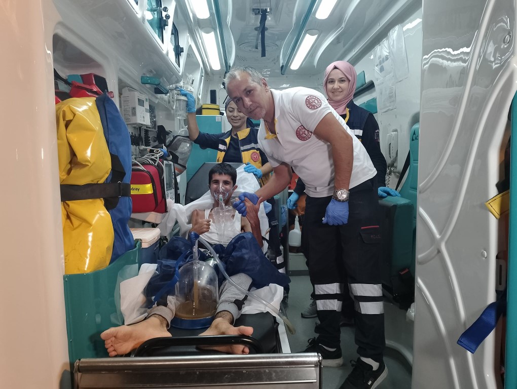 Uçak ambulans, bu sefer 13 günlük bir bebek ve iki genç hasta için havalandı