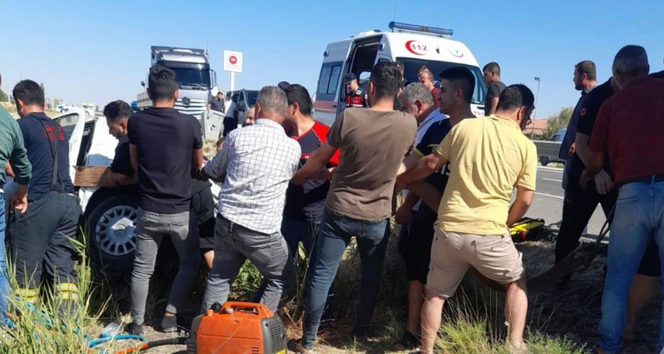 Aksaray’da otomobil şarampole yuvarlandı: 1 ölü, 4 yaralı
