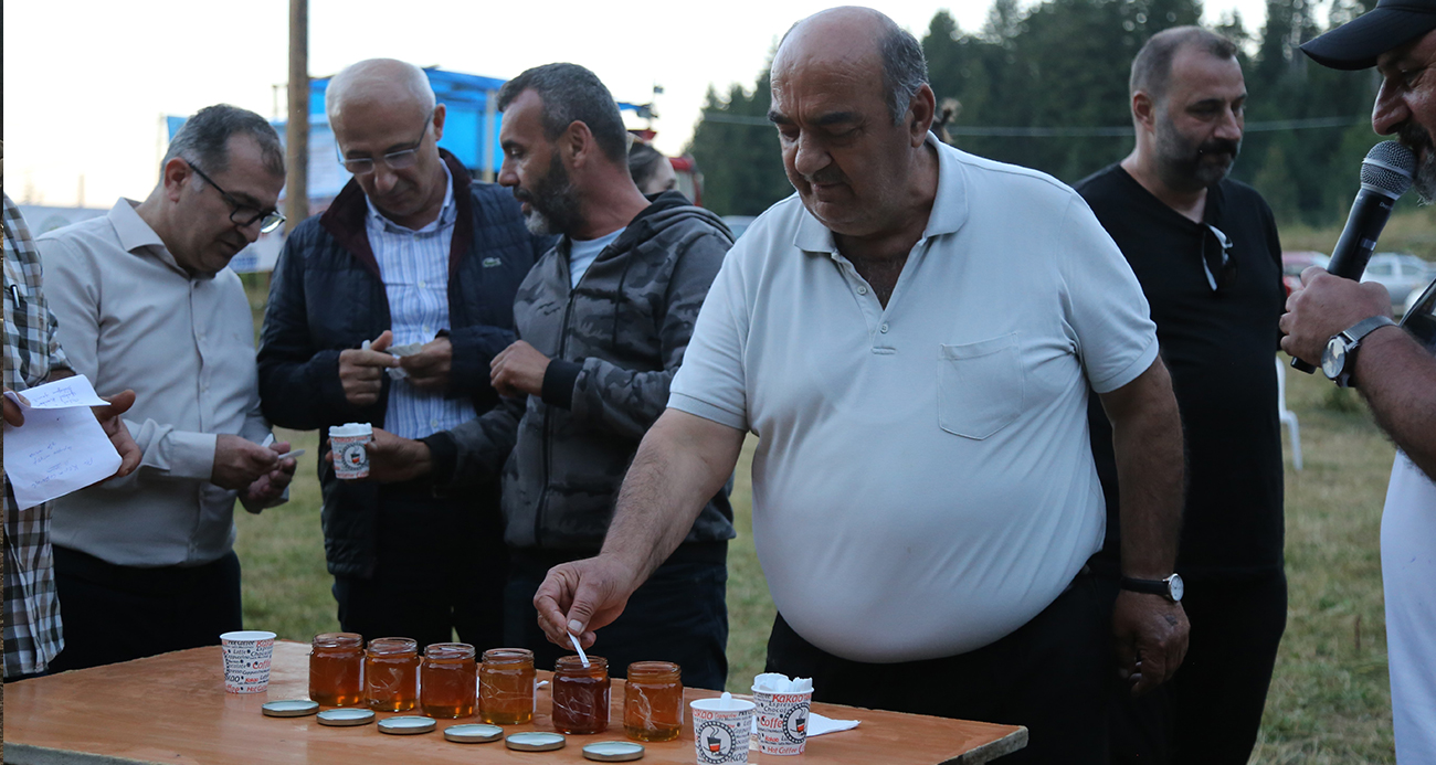 Artvin’de 1 kilo bal 55 bin liraya satıldı