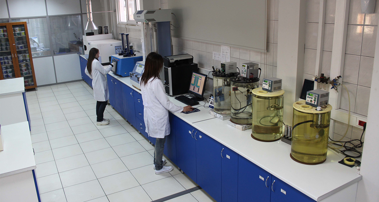 İlk uçak motorunun yerli yağı üretildi