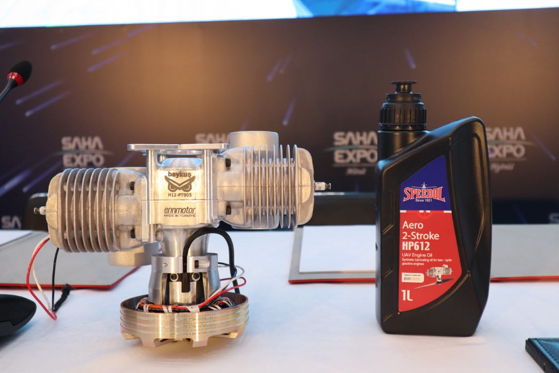 İlk uçak motorunun yerli yağı üretildi