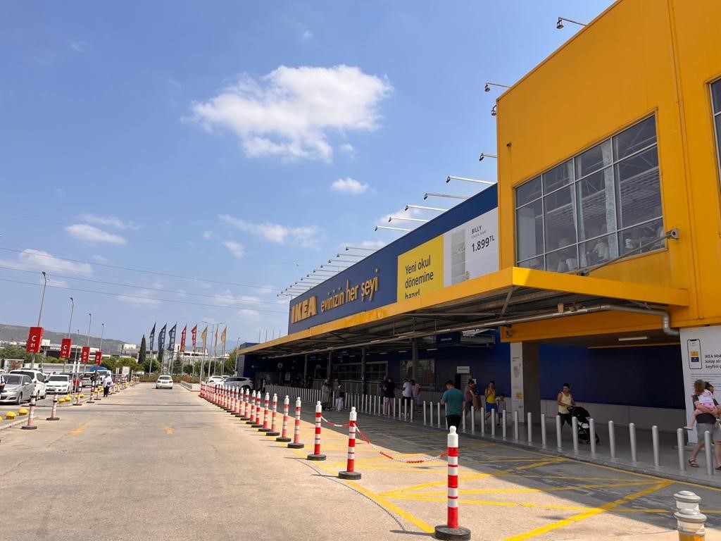 İsveçli IKEA mescidi kapattı