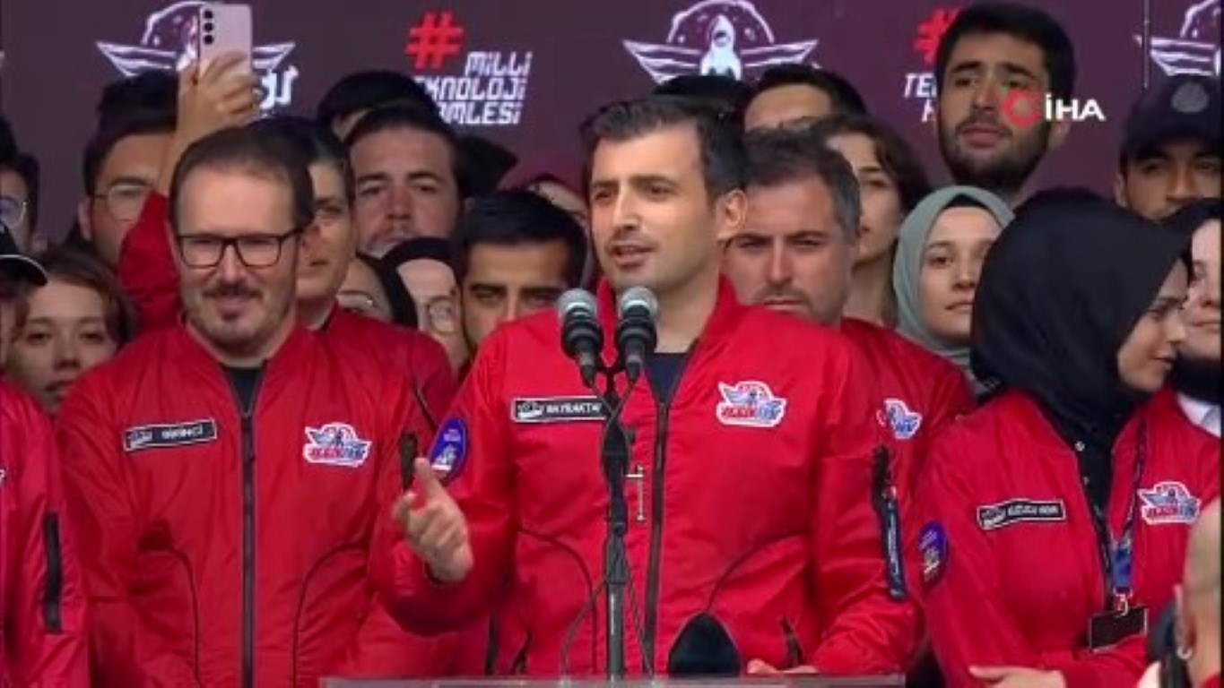 Selçuk Bayraktar :'Dünyanın imrendiği projelere imza atıyoruz'