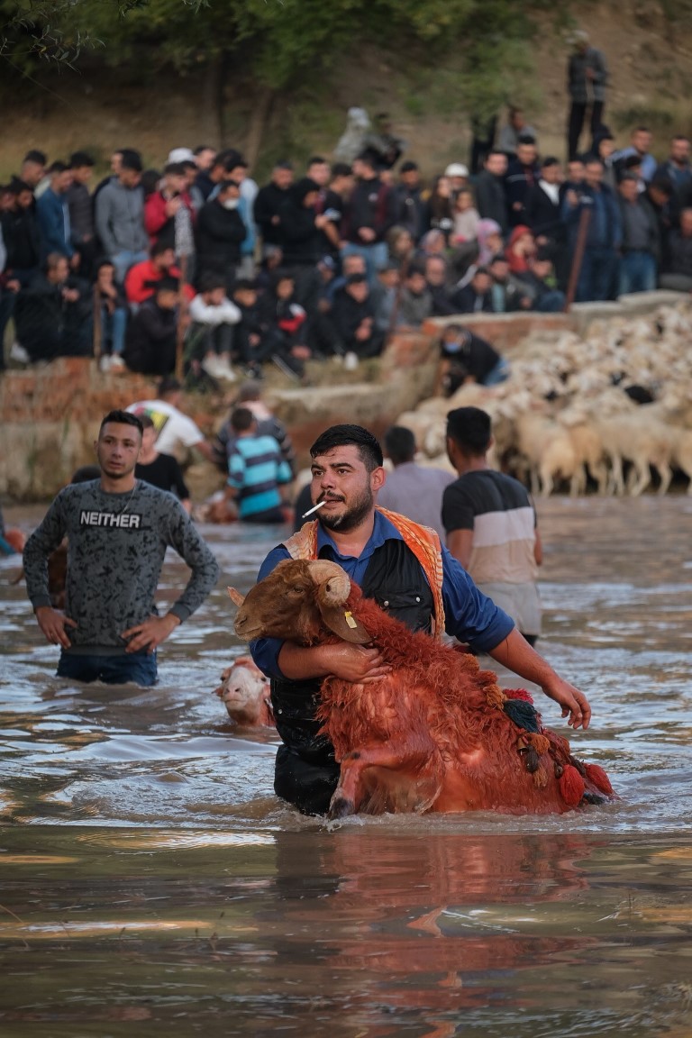 Burdur’un 750 yıllık Yörük geleneği 'Yünüm Böğet' renkli görüntülere sahne oldu