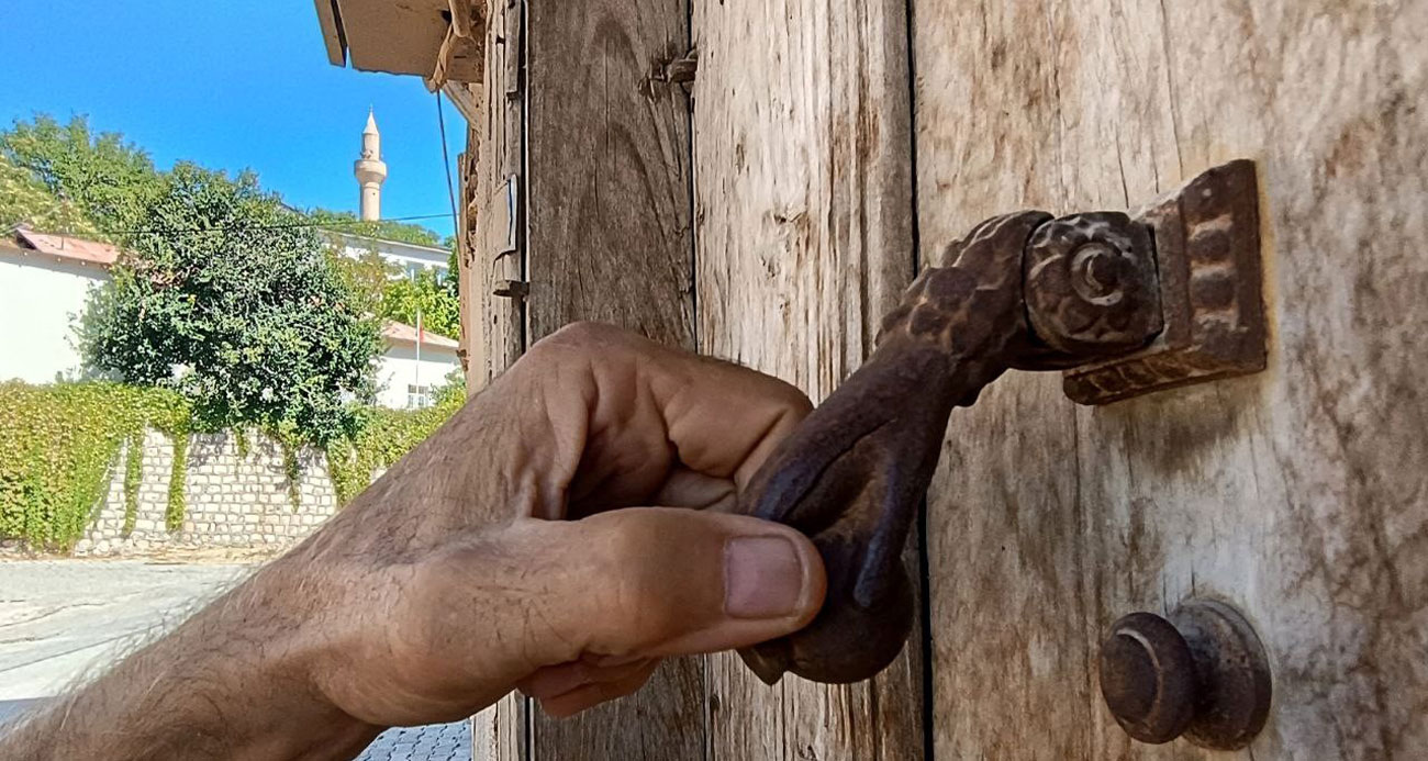 Geçmişin yok olan mirası: Kapı tokmakları