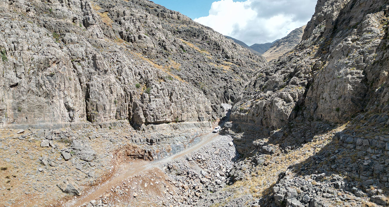 Terörün yerini huzura bıraktığı dağlar şenlendi