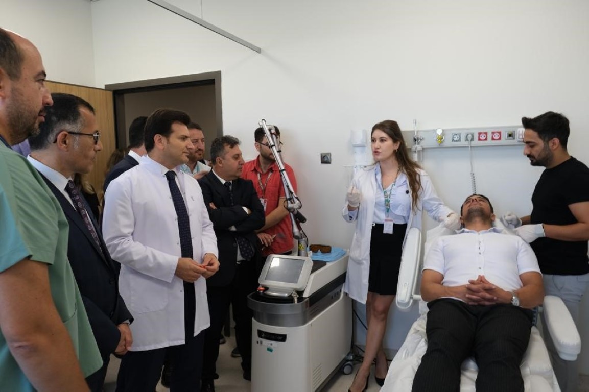 Başakşehir Çam ve Sakura Şehir Hastanesi Dermatokozmetoloji Merkezi açıldı