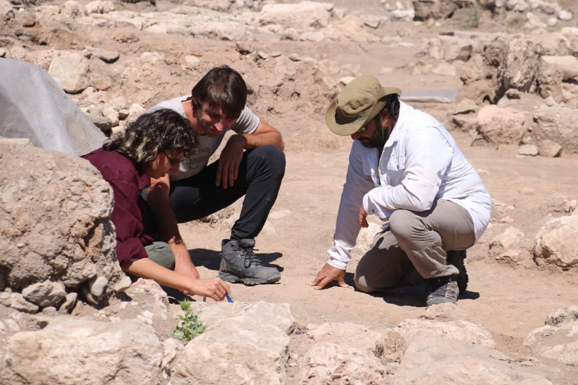 Kazı ekipleri, Hitit kalıntılarında sıkça sözü edilen meşhur tapınağı bulduklarını düşünüyor