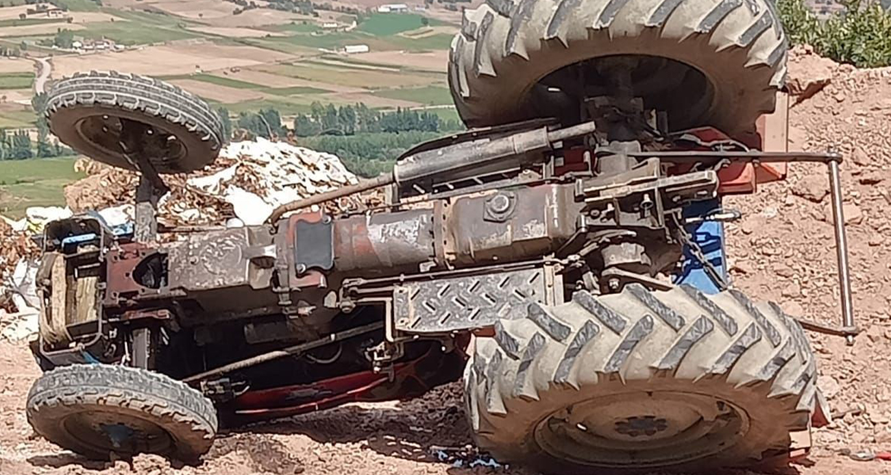Virajı alamayan traktör devrildi: 1 ölü, 2 yaralı