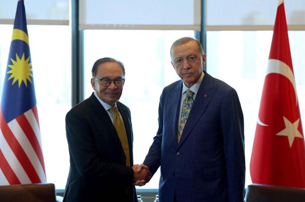 Cumhurbaşkanı Erdoğan’dan İbrahim’e: “Sabiha Gökçen Havalimanı’ndaki operasyonları genişletelim”