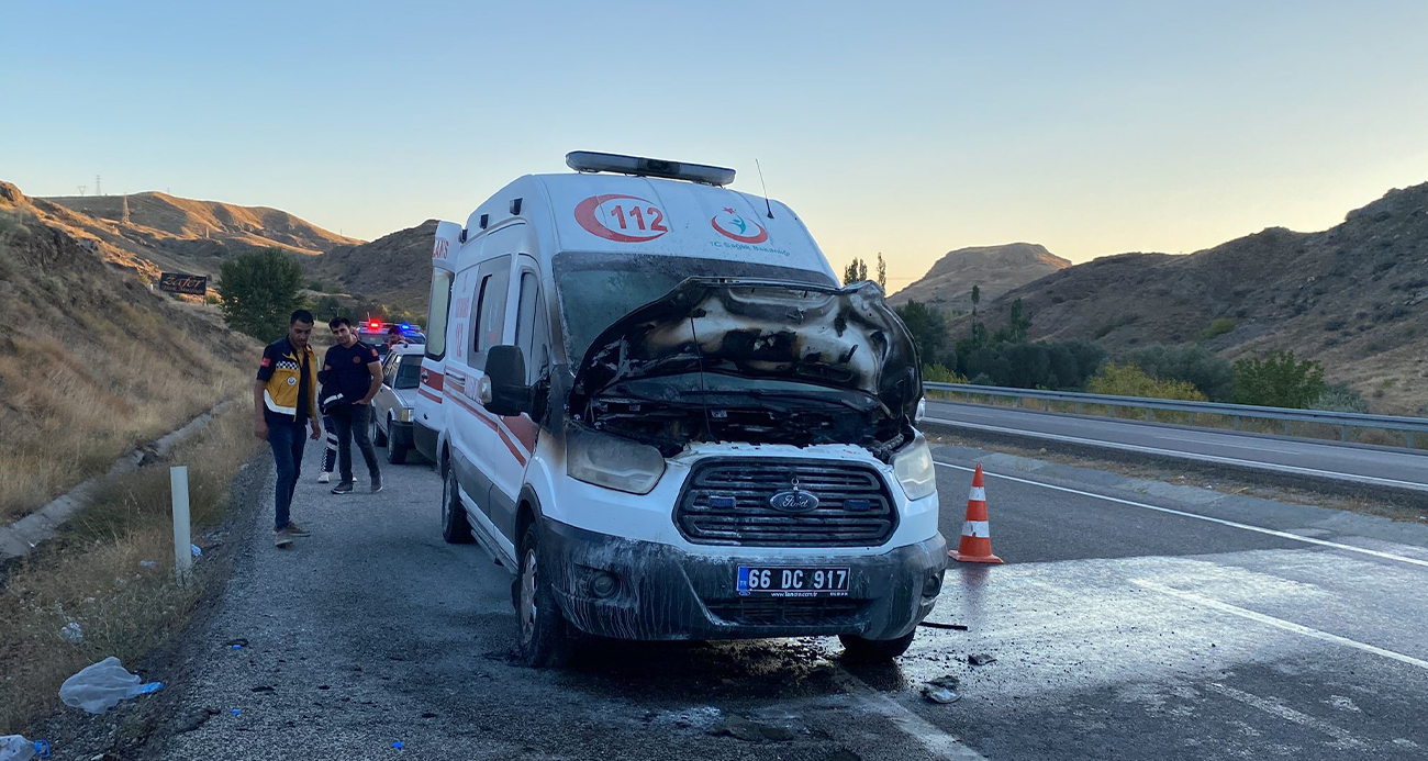 Yozgat’ta seyir halindeki ambulans alev aldı
