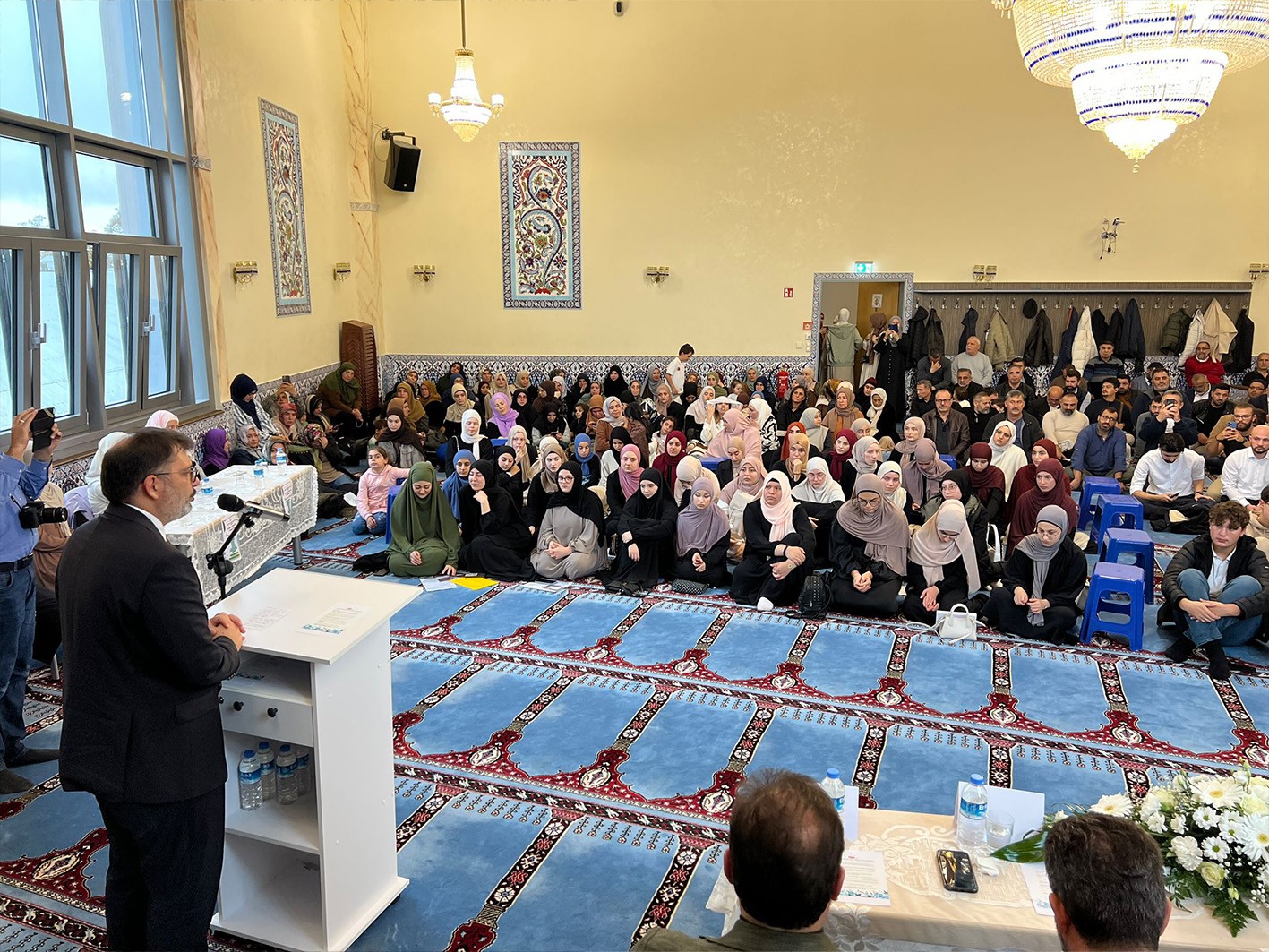 Almanya'nın ilk İmam Hatip Lisesi açıldı