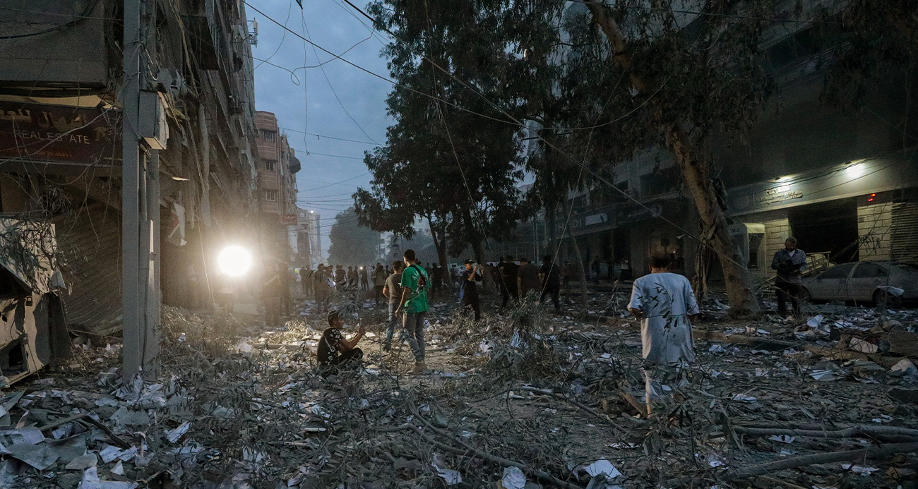İsrail, Gazze Şeridi’nde 800 noktayı vurdu