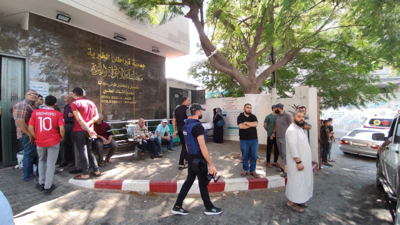 Gazze'deki yaralı siviller Şifa Hastanesi'nde yaşam savaşı veriyor