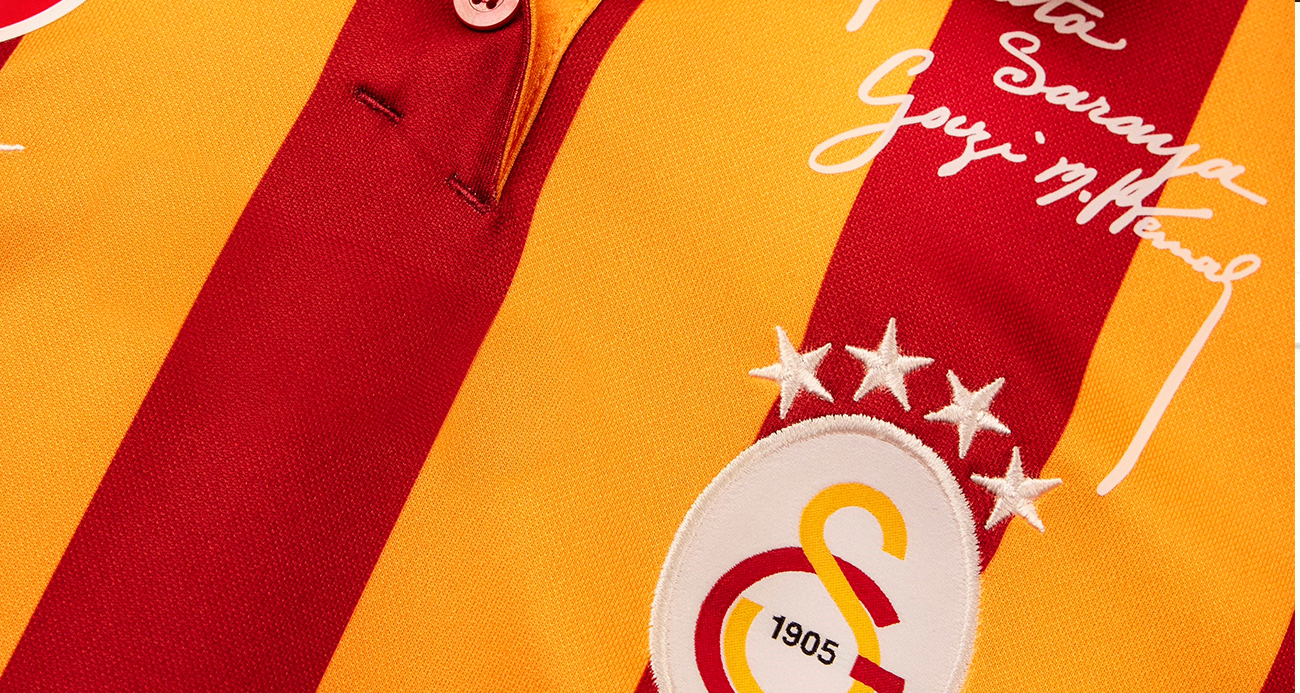 Galatasaray’dan, Cumhuriyet’in 100. yılına özel forma