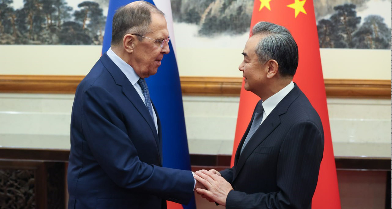 Rus Bakan Lavrov ve Çinli Mevkidaşı Wang Yi Pekin’de görüştü