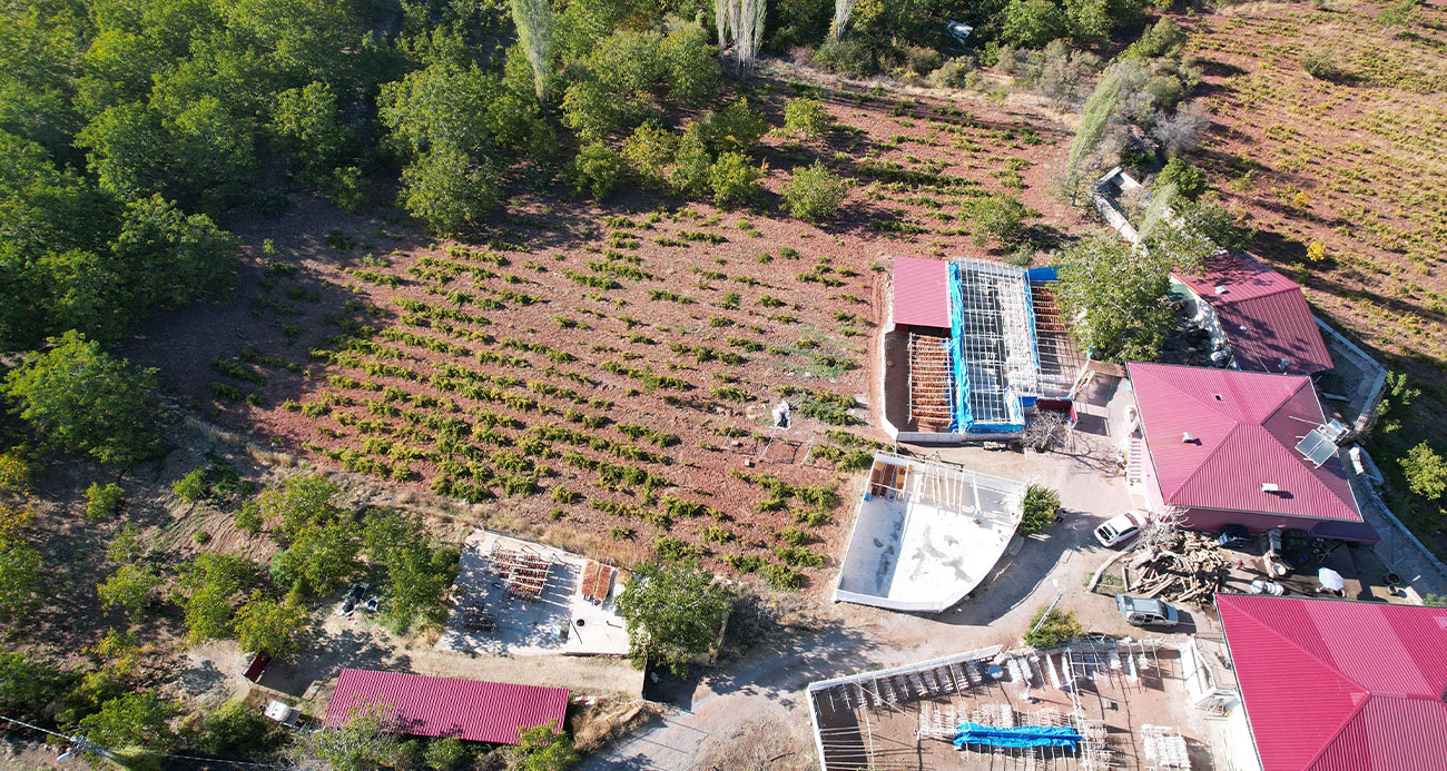 Depremzedelerin sucuk ve pestil telaşı