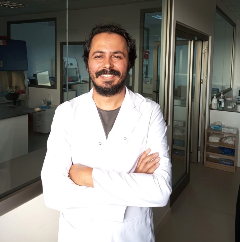 Anne karnındaki bebeğin gelişim anomalilerini saptayacak tarama testi projesine destek