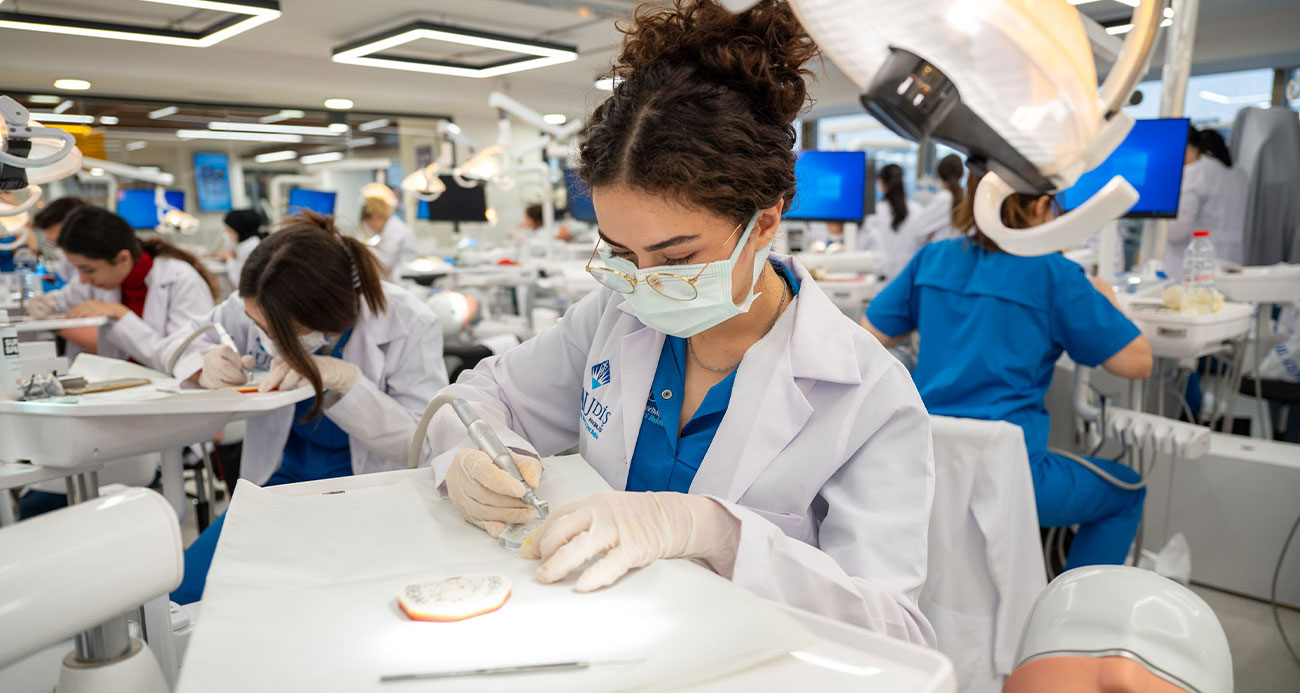 Diş sağlığının yeni merkezi BAU