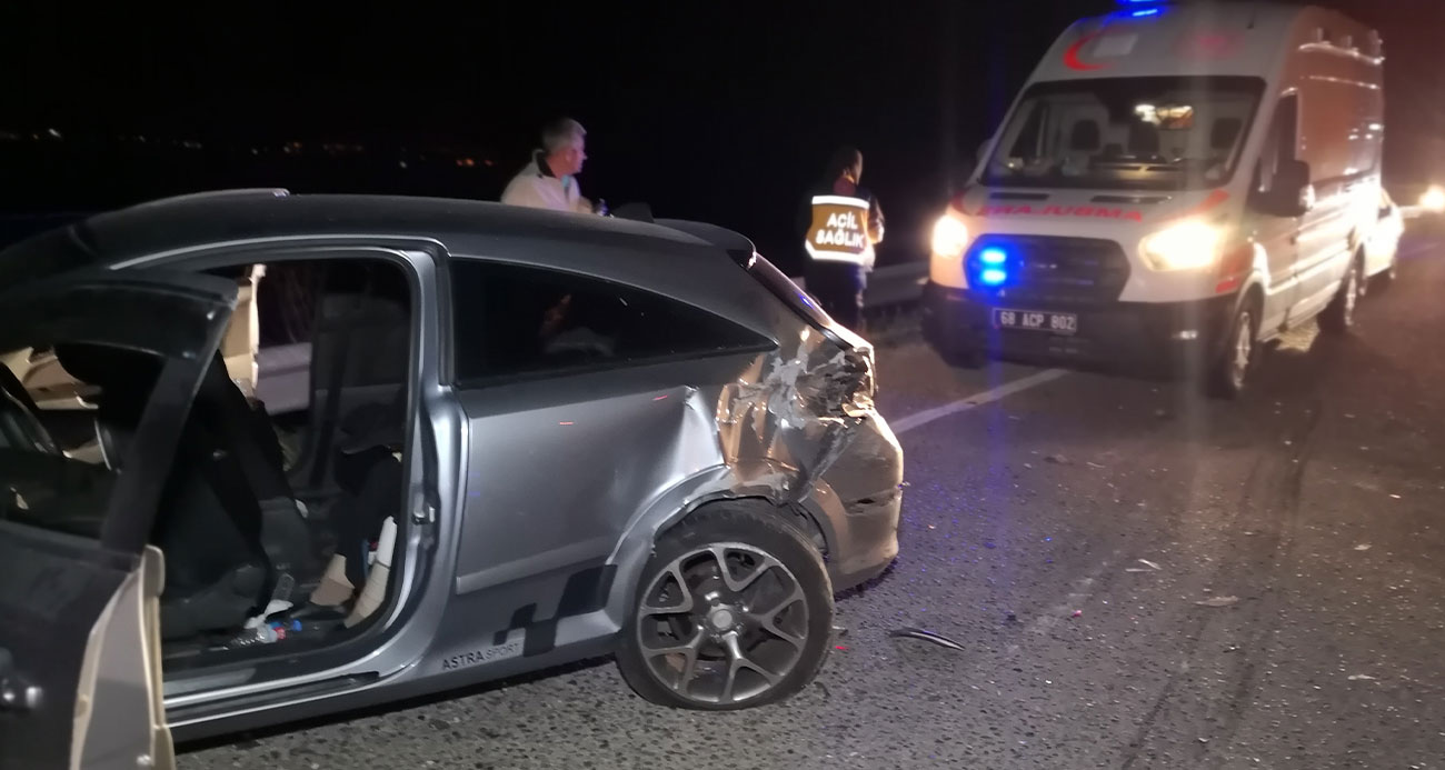 Aksaray’da minibüs otomobile arkadan çarptı: 5 yaralı
