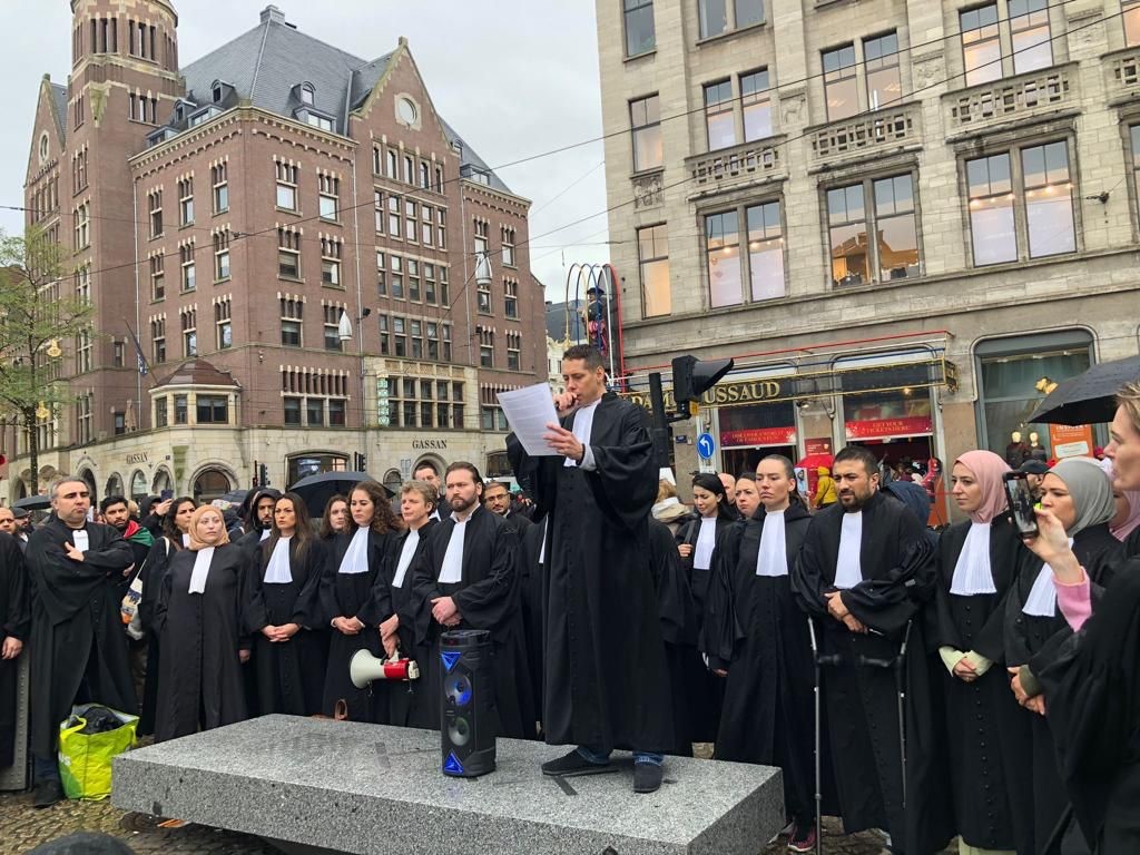 Hollandalı 700 avukattan İsrail’in savaş suçlarından yargılanması çağrısı