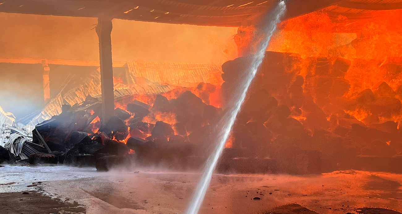 Kahramanmaraş’ta pamuk deposunda yangın