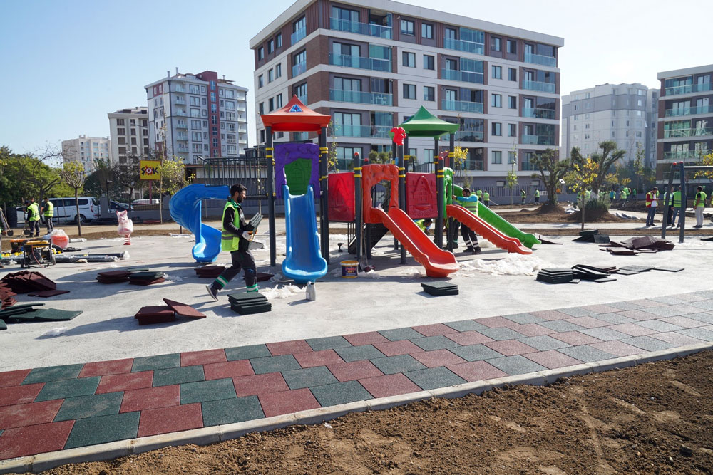 Beylikdüzü’nde 5 dönümlük park 47 saatte tamamlandı