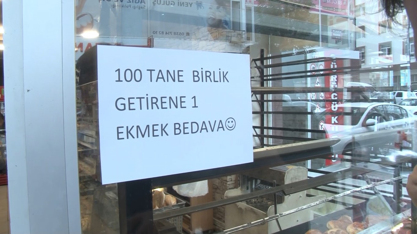 Arnavutköy’de bozuk para sıkıntısı yaşayan esnaftan ilginç çözüm