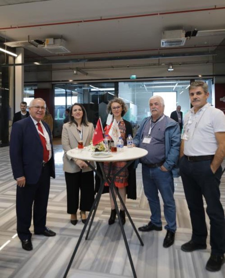 3. Uluslararası Propolis Konferansı İstanbul’daki Balparmak Kampüsü’nde başladı