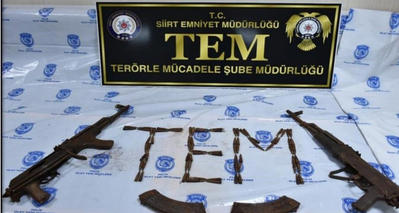 Siirt’te terör operasyonunda toprağa gömülü silah ve fişekler ele geçirildi